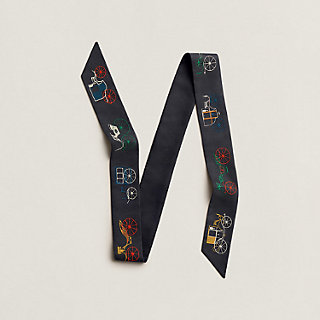 エルメス　ツイリー ロング ア・トゥ・ベルリンヌ HERMES 未使用 エルメス ツイリーロング アトゥベルリンヌ